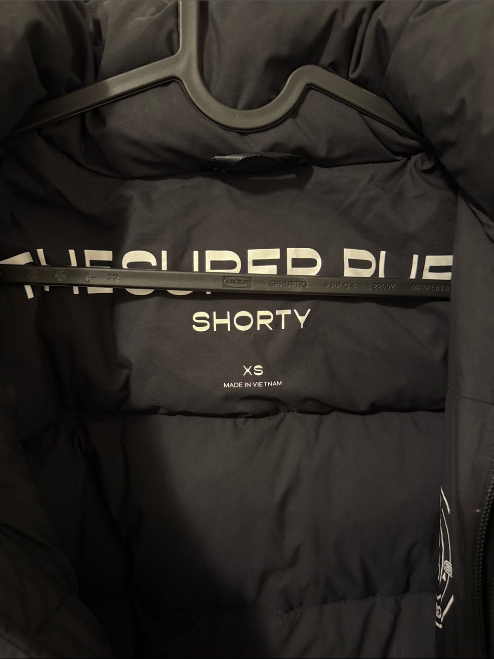 Aritzia Black Cropped Short Puffer Jacket - Picture 2 of 3